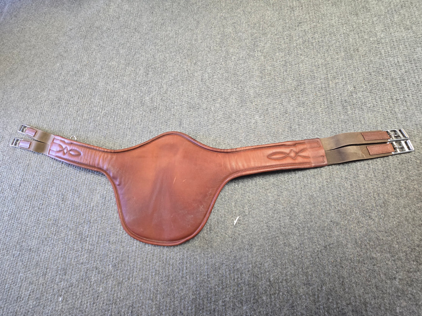 Meyer Anatomical Stud Girth - Used