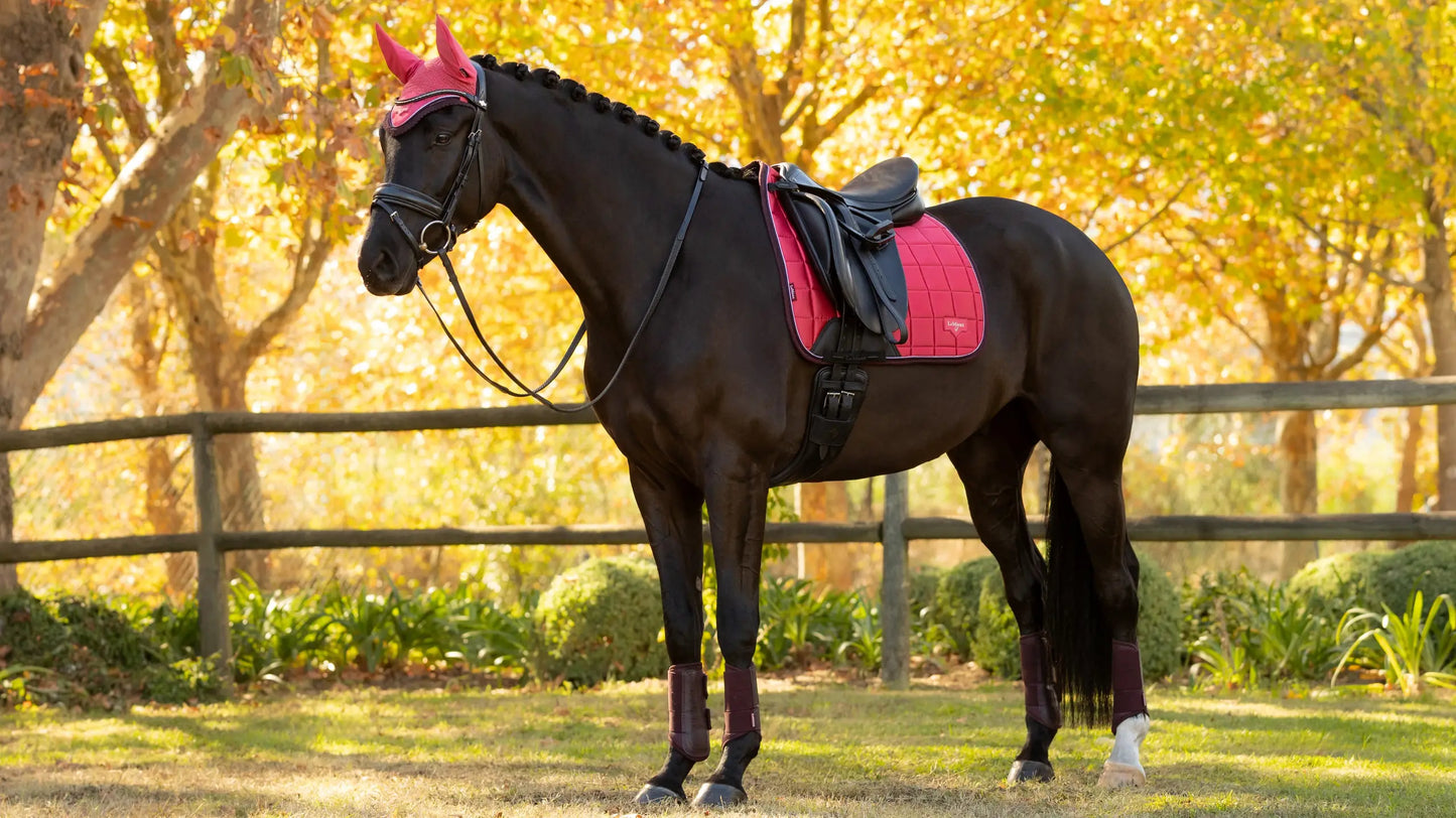 Loire Classic Dressage Saddle Pad - Cranberry