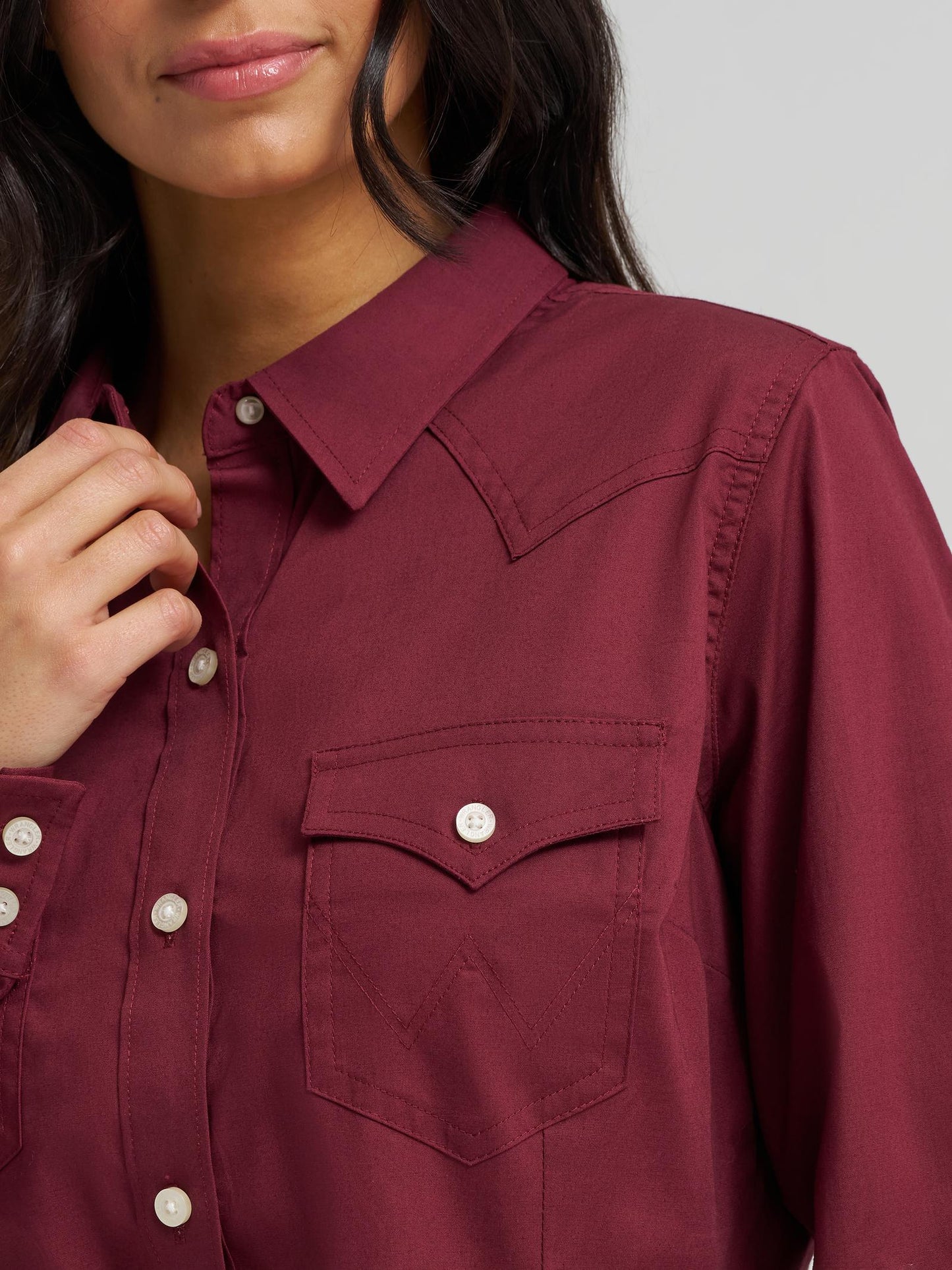 Wrangler Retro® Long Sleeve Solid Shirt | Windsor Wine