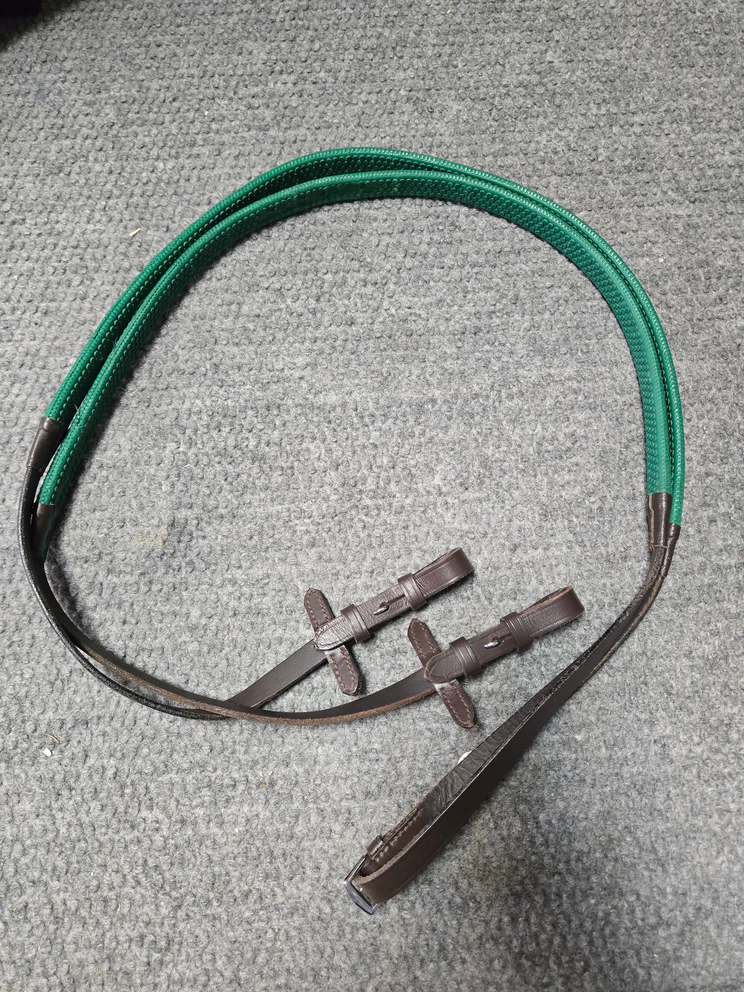 Used Green Rubber Grip English Reins – Excellent Condition