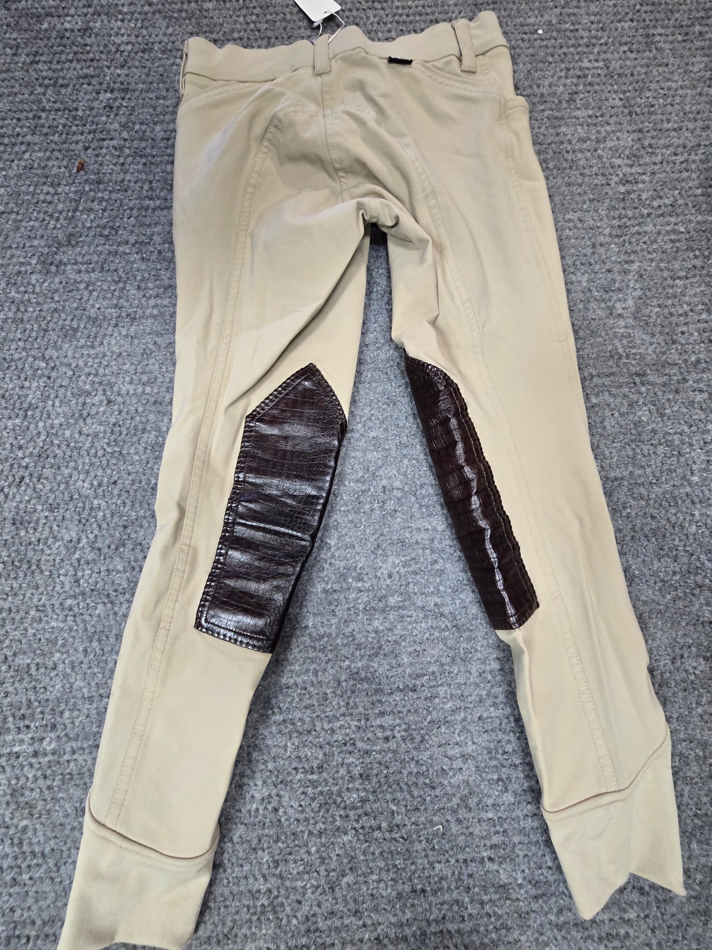 Used| GhoDho Breech | Excellent Condition