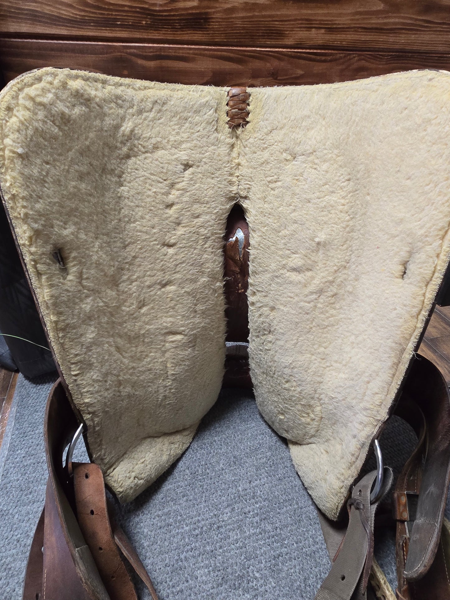 Used NHRA Dick Pieper Reining Saddle - 16" Seat - Model# 22353.1 (Good Condition)