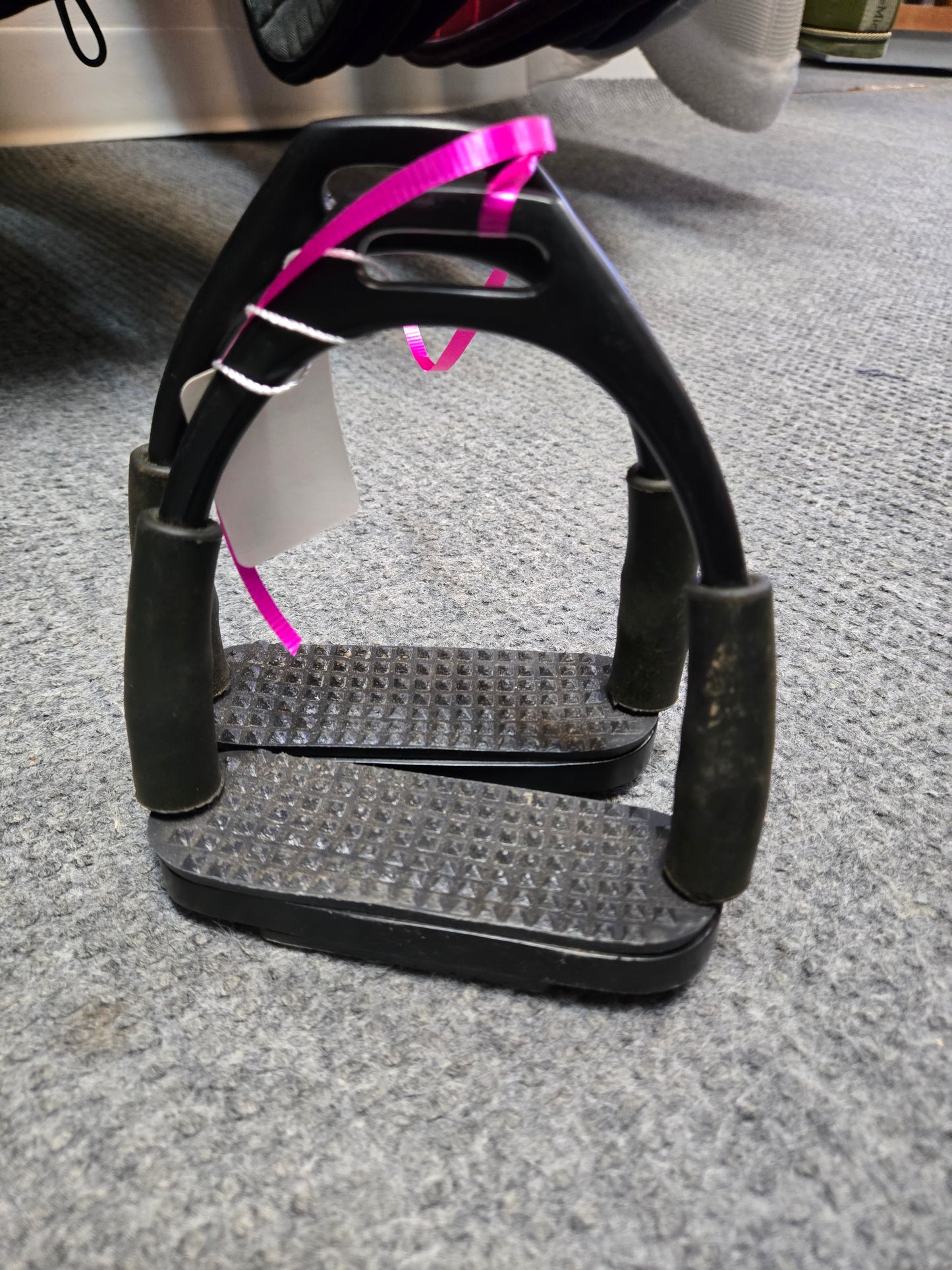 Used| Stainless Steel Jointed English Stirrups